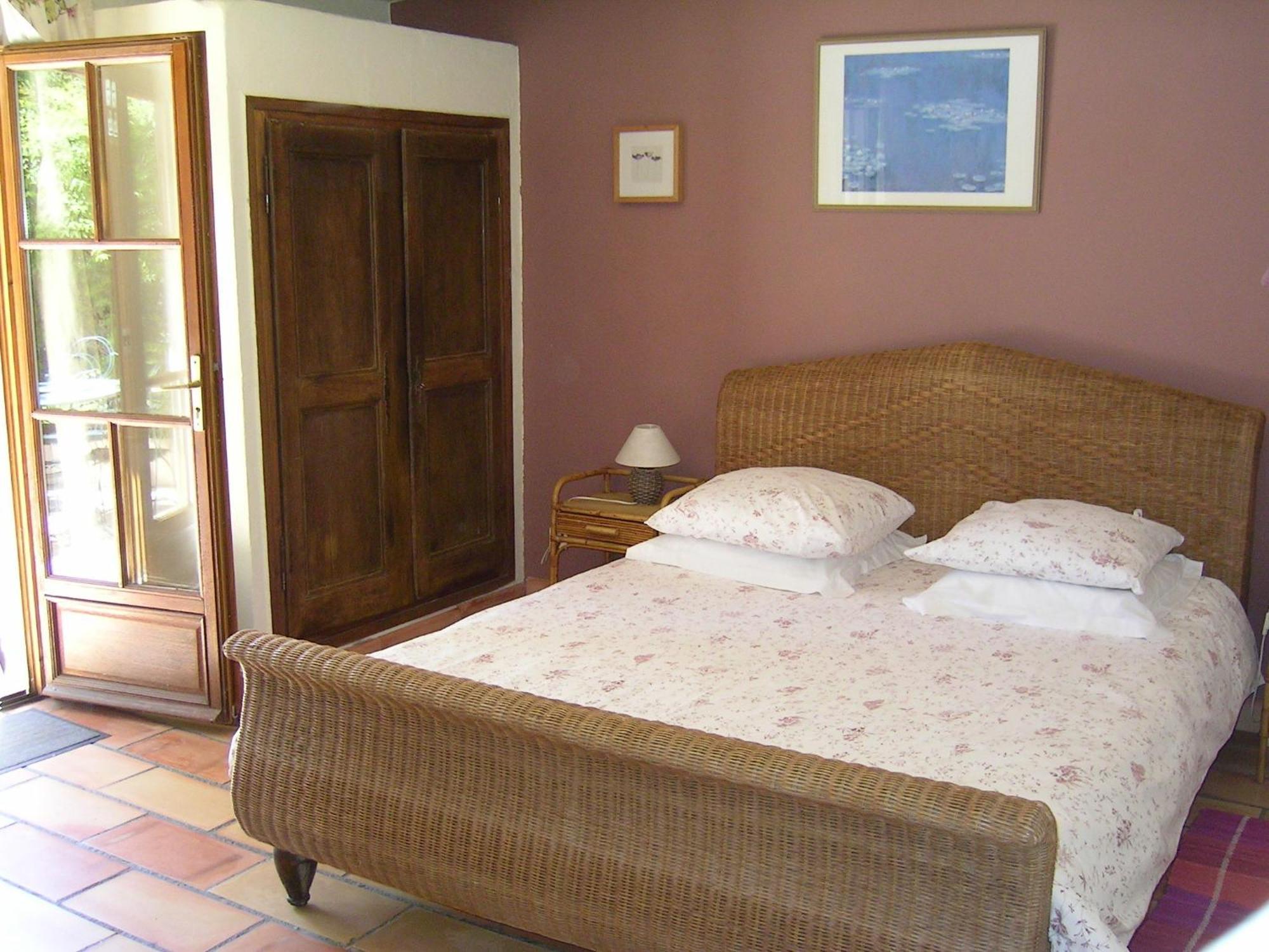 Mas La Provence Bed & Breakfast L'Isle-sur-la-Sorgue Room photo